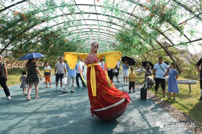 广信区国庆期间旅游热、消费旺