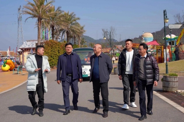 守“安全关”过“安全年”丨区领导走访广旅欢乐世界并督导检查春节工作